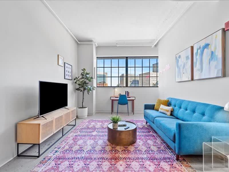 Cozysuites Trendy 1br, Downtown Apartment *