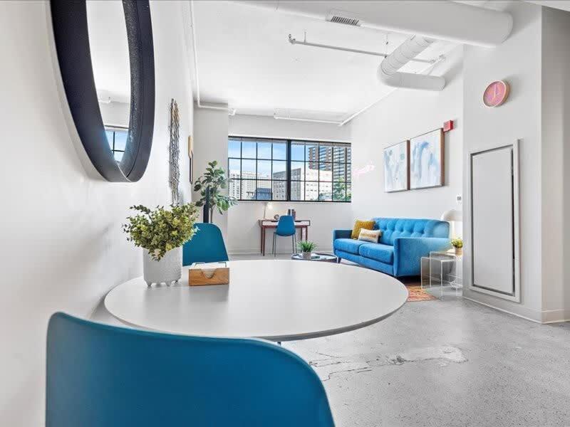 Cozysuites Trendy 1br, Downtown Apartment